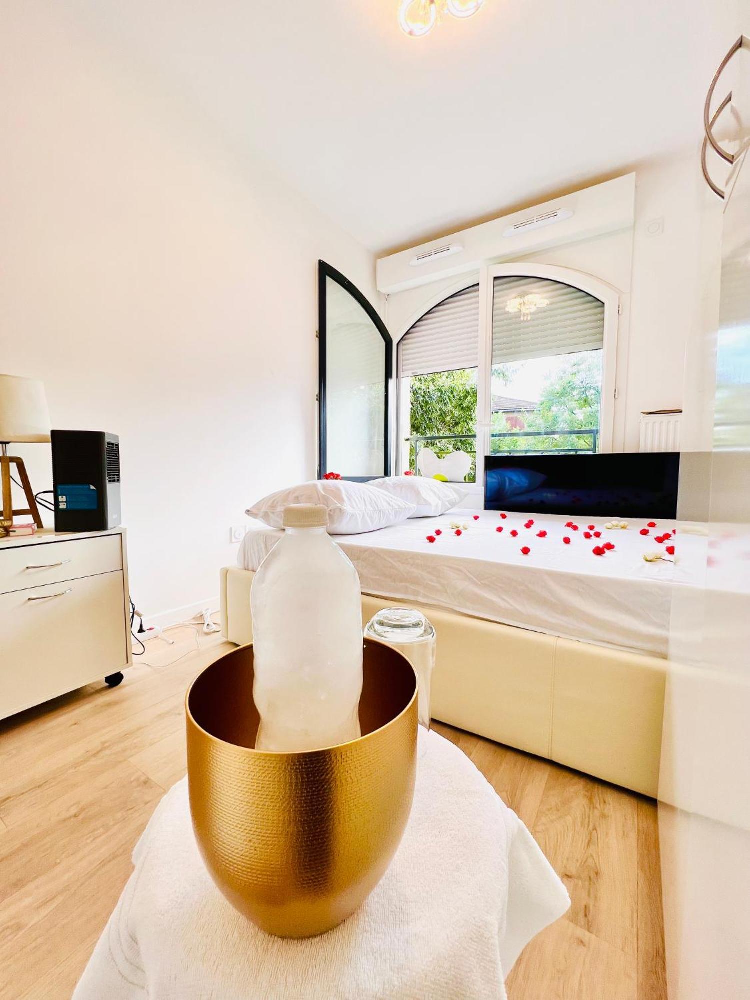 Les Residences De Djibril Le Blanc-Mesnil Eksteriør bilde